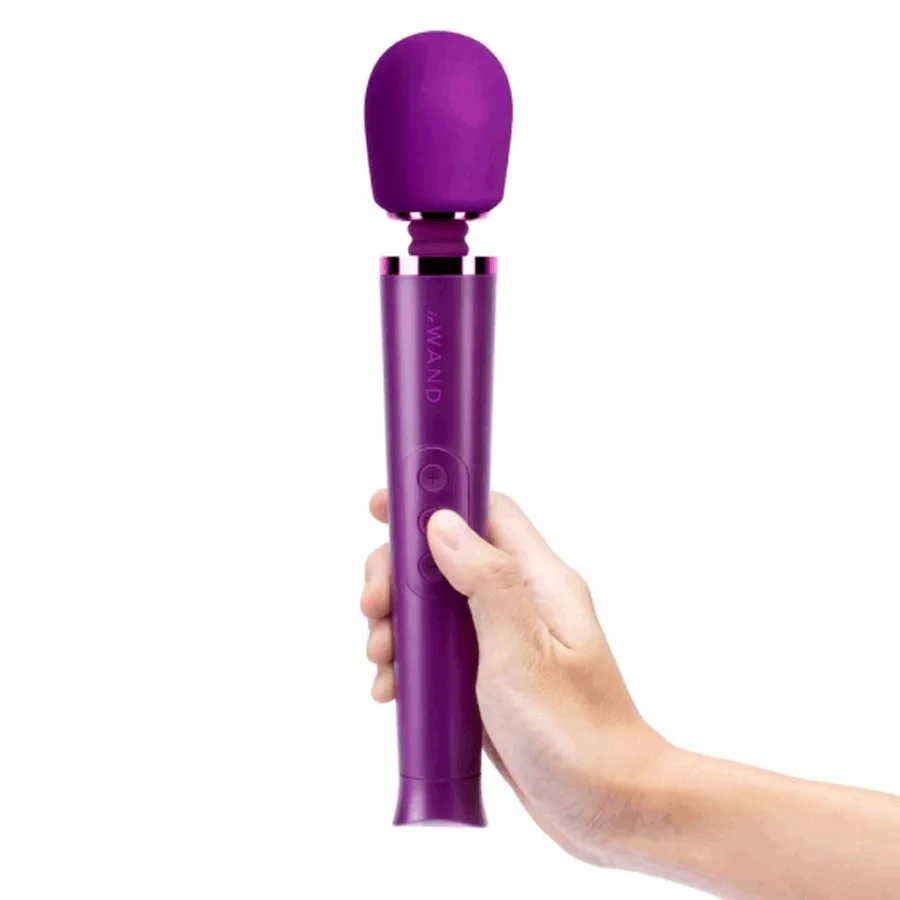 Le Wand Petite Rechargeable Massager - Cherry